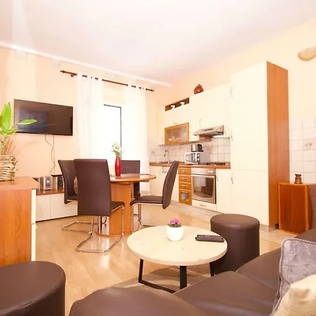 The Divine Apartmán *